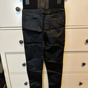 High waisted, pleather pants